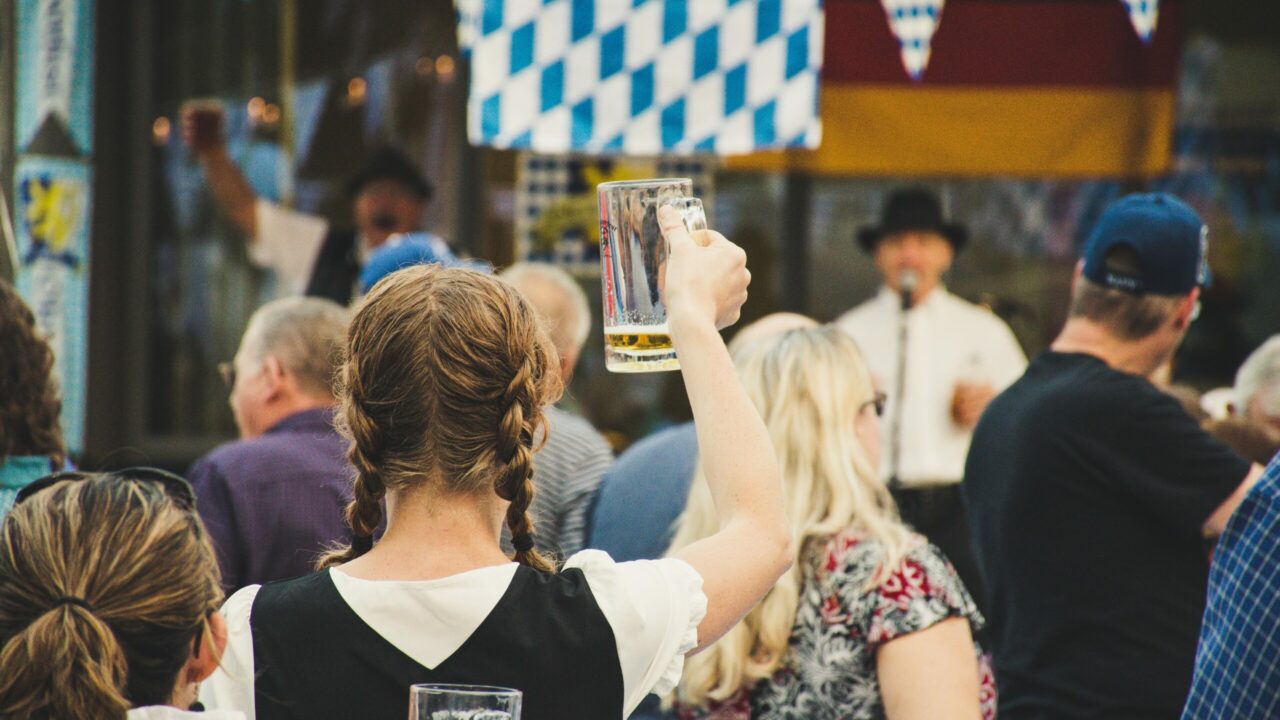 Gerichtsurteil für die Wiesn: Nur direkte Tisch-Reservierungen sind gültig