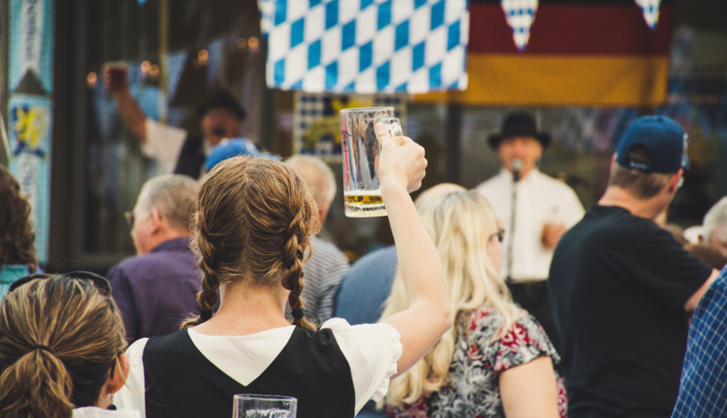 Oktoberfest in Deiner Gastro: In 6 Schritten zur Mordsgaudi!